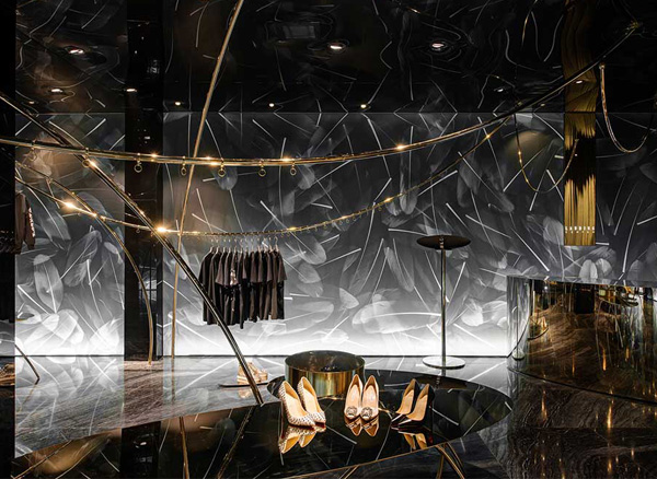 LANDING CENTER潮牌店